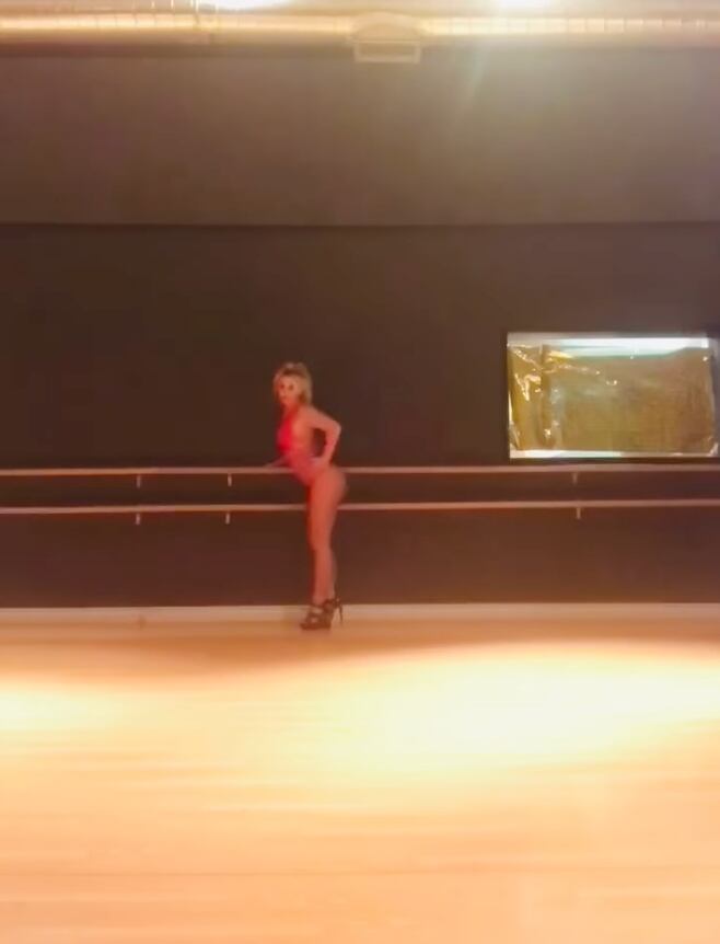 Britney Spears en bikini rojo