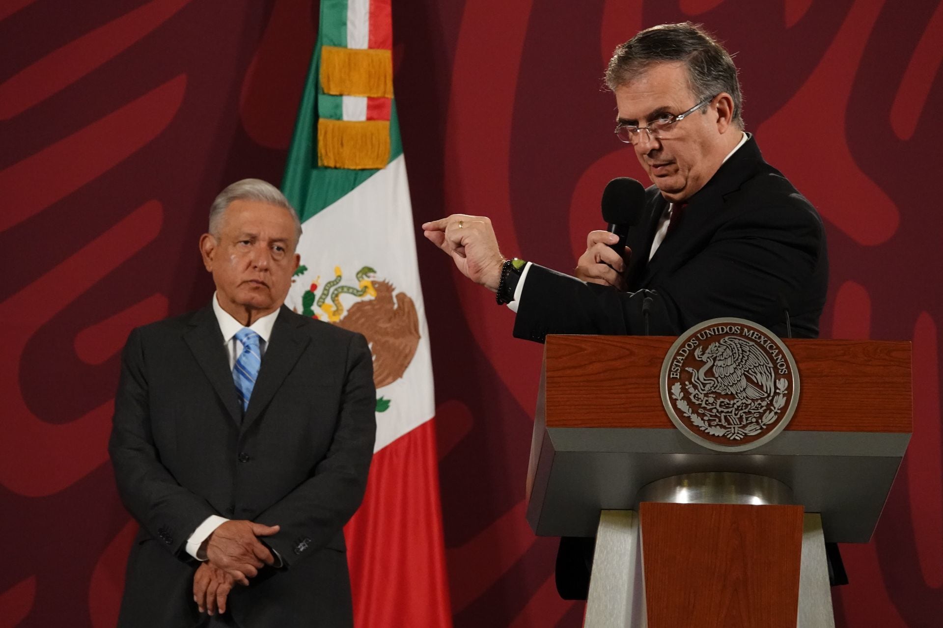 Marcelo Ebrard y AMLO