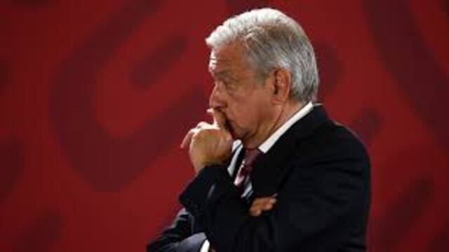 ¿Desde cuándo es un delito ser un periodista dueño de un medio y que sea el medio, no la persona, la que reciba dinero por concepto de venta de publicidad oficial? ¿Por qué no se dan a conocer las cantidades verdaderamente grandes que recibieron los demás medios de información, también en su calidad de empresas?