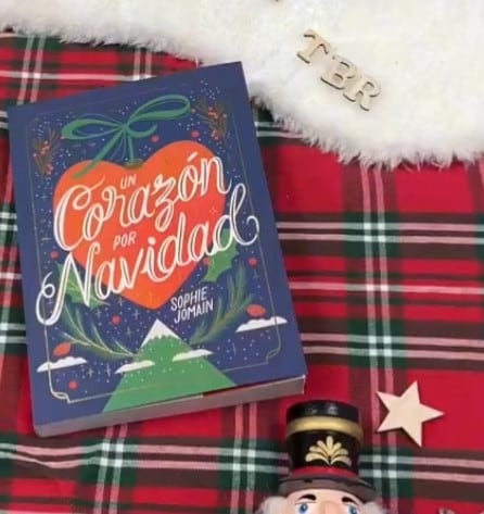 Un Corazón por Navidad, el libro que hizo viral en TikTok porque parece calendario de adviento