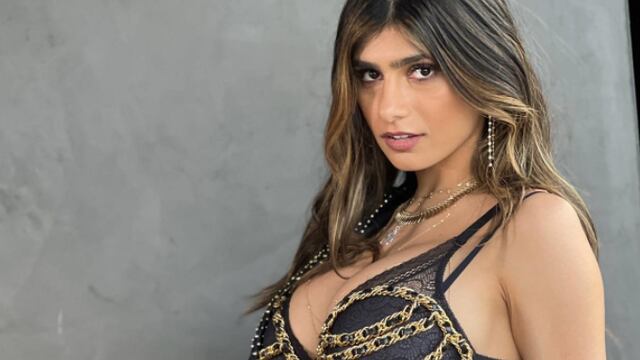 Mia Khalifa durante filmación de 'MAMIII'