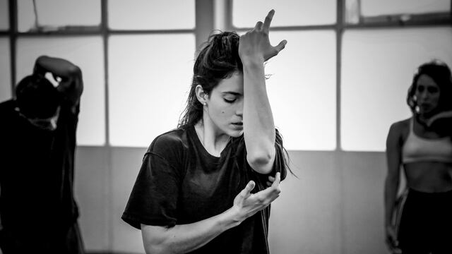 Itzel Schnaas pide extradición de Andrés Roemer