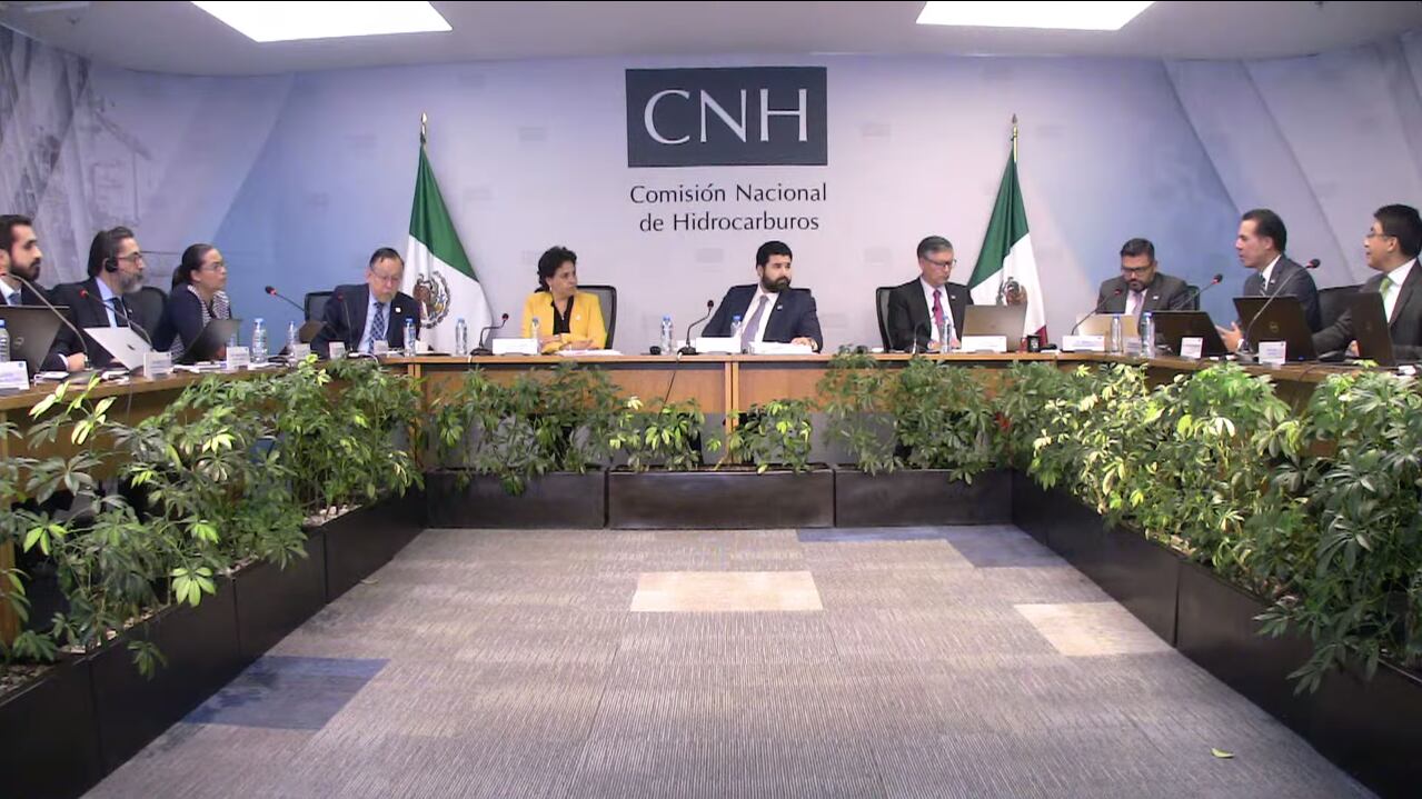 Es la primera sesión con el nuevo titular