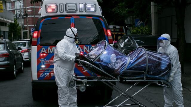 Traslado de enfermo en hospital de la CDMX.