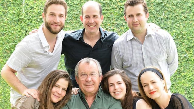 Mauricio y sus hijas e hijos