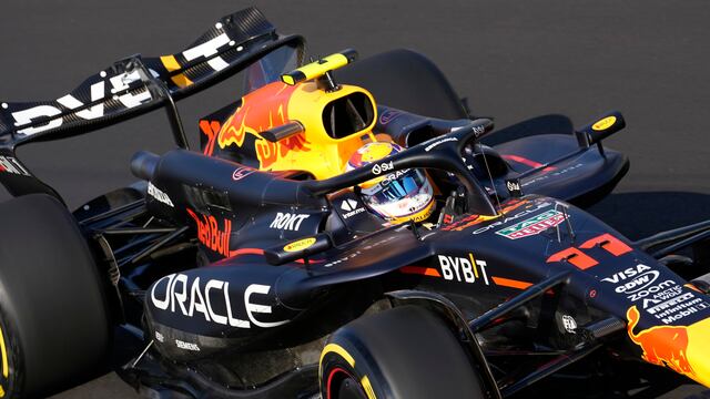 Checo Pérez en las prácticas libres del GP de Italia