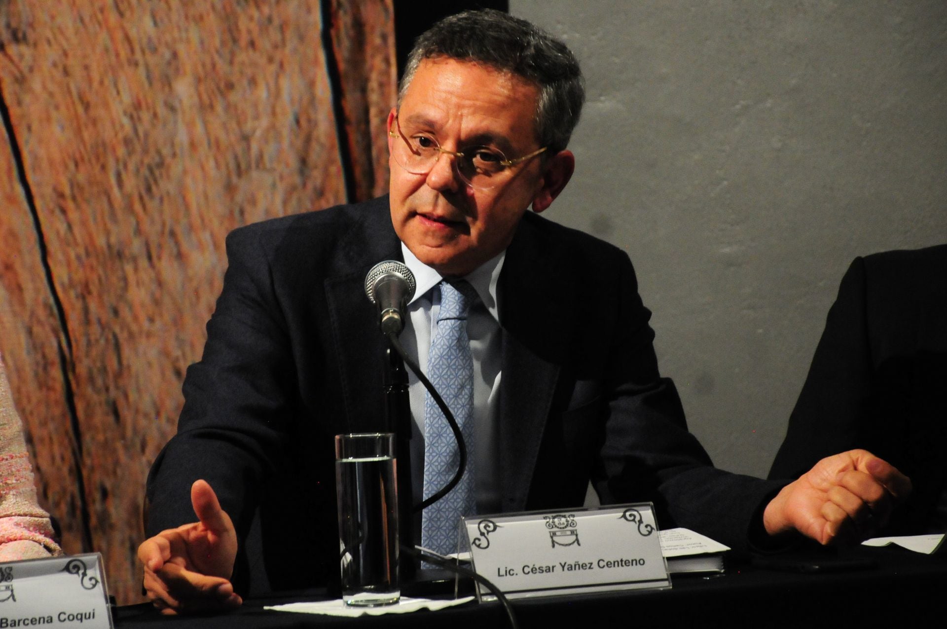 César Yáñez compraba medicamentos del presidente AMLO