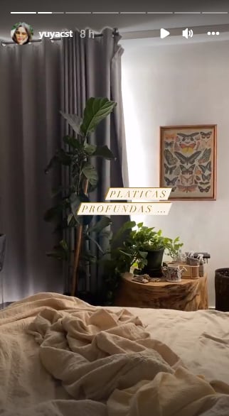 Yuya tiene plática con Mar.