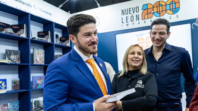 Samuel García presente en la FIL 2024.