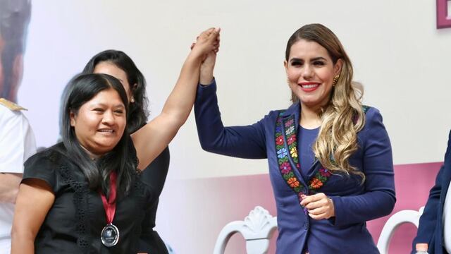 Evelyn Salgado reconoció a mujeres y hombres que todos los días contribuyen al crecimiento y bienestar de Guerrero.