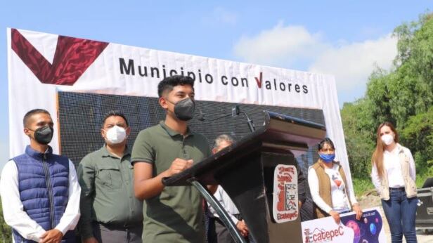Estudiante de Ecatepec recibe apoyo para competir en concurso de la NASA