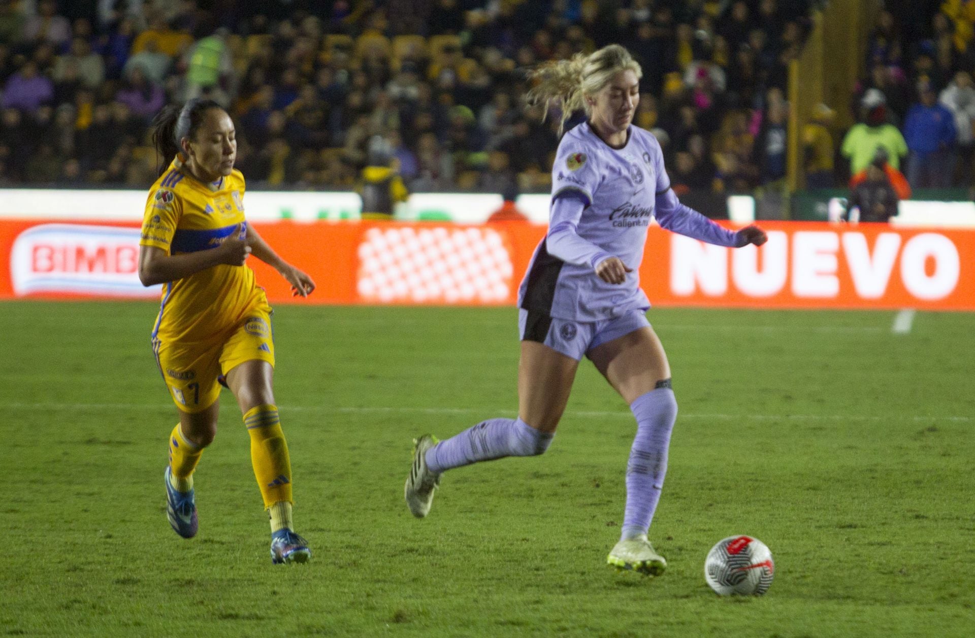 Club América Femenil y Tigres UANL