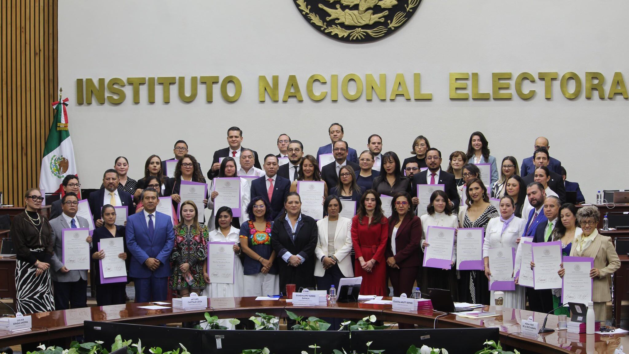 Elecciones Poder Judicial 2025: Aunque no dieron el promedio, INE entregó constancia a 45 candidatos