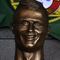 En redes sociales se burlan del horripilante busto develado en honor a Cristiano Ronaldo
