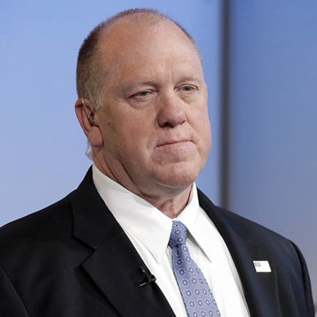 Tom Homan, zar fronterizo de Trump, responde por muertes de migrantes bajo custodia de ICE
