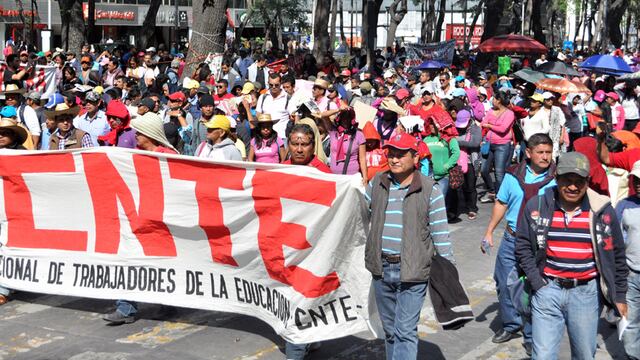 El diálogo continuará en palacio nacional