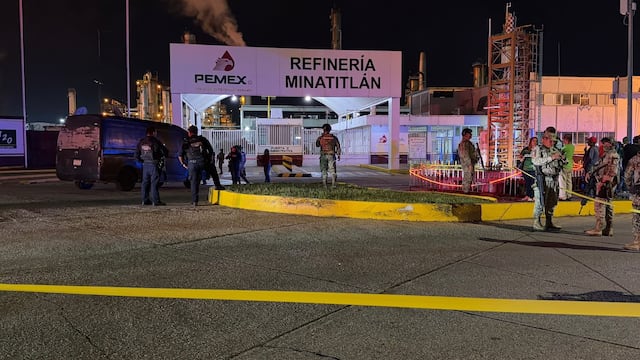 Pemex confirma dos trabajadores lesionados tras ataque armado en refinería de Minatitlán