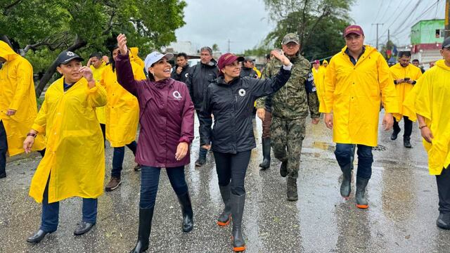 Ana Paty Peralta recorre calles de Cancún