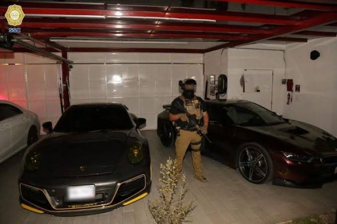 Autos robados por Juan Martín Larrauri