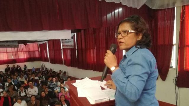 La también maestra, mostró una baja significativa en sus números