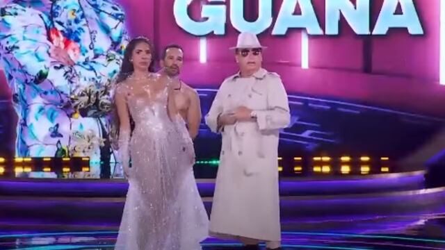 Mario Bezares llega al estreno de La Casa de los Famosos México 2025.