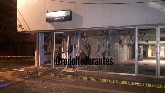 Ataque a sucursal bancaria en Pedregal de Santo Domingo