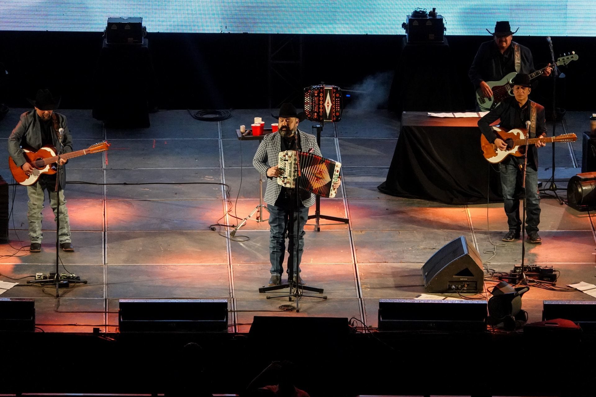 Intocable dará concierto en el Monumento a la Revolución de la CDMX