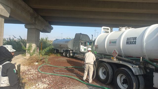 Toma clandestina en ducto de Pemex en Ecatepec