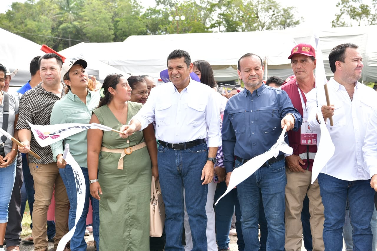 Tabasco destina mil millones de pesos a caminos en 2026