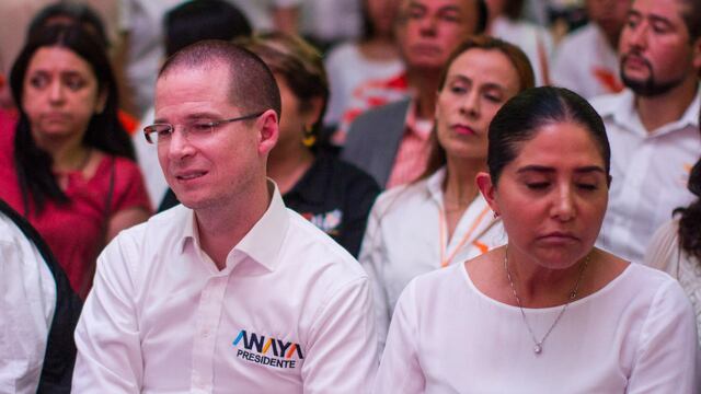 Ricardo Anaya y Alejandra Barrales