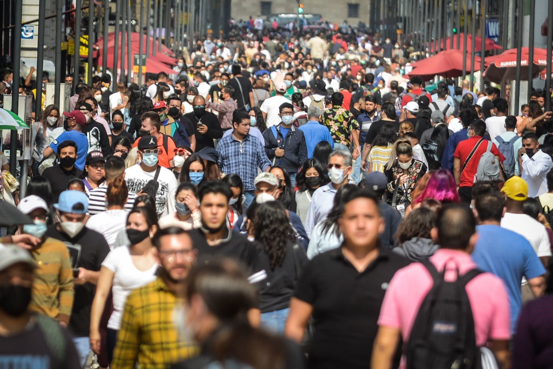 CDMX regresa a semáforo naranja