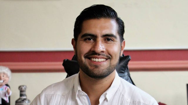 Eurípides Flores, abogado de la SEP