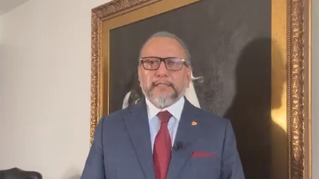 Gabriel Regino ofrece disculpa a Zoraida García Castillo