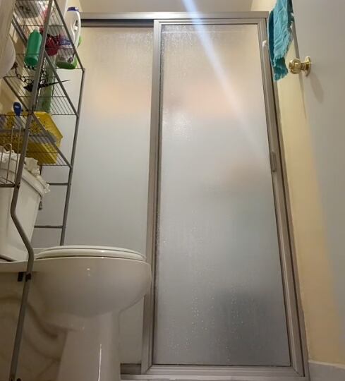 Baño donde hay actividad paranormal