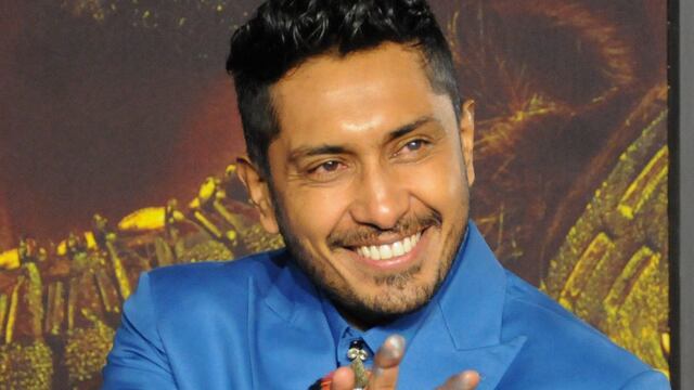 Tenoch Huerta en la Premiere de Black Panther: Wakanda Forever en la CDMX