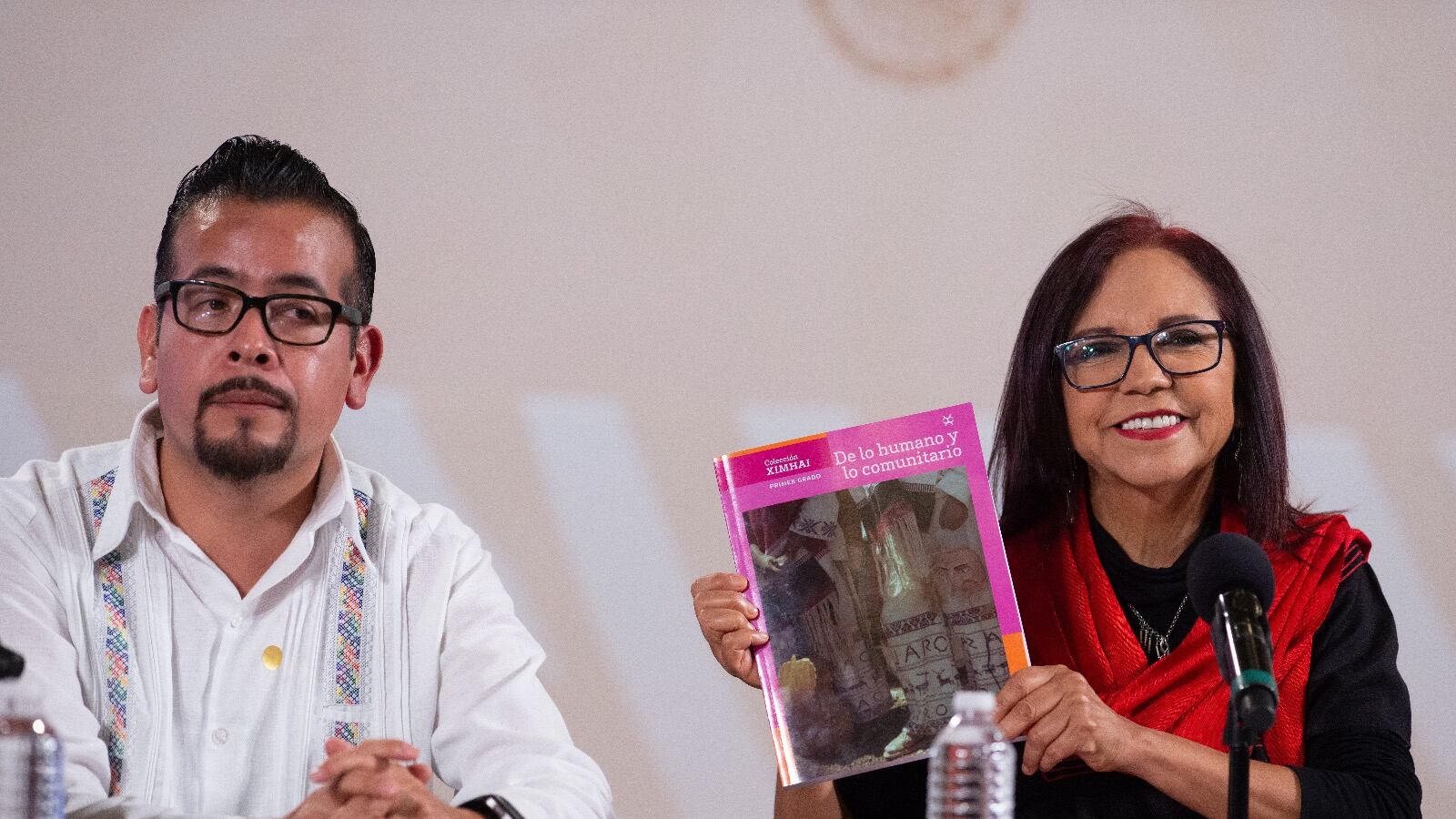 Libros de la SEP, conferencia vespertina de hoy jueves 17 de agosto: Leticia Ramírez Amaya, Coahuila, Paulo Freire, telesecundarias, matemáticas y más temas importantes