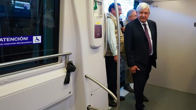 Andrés Manuel López Obrador. Tren Ligero.