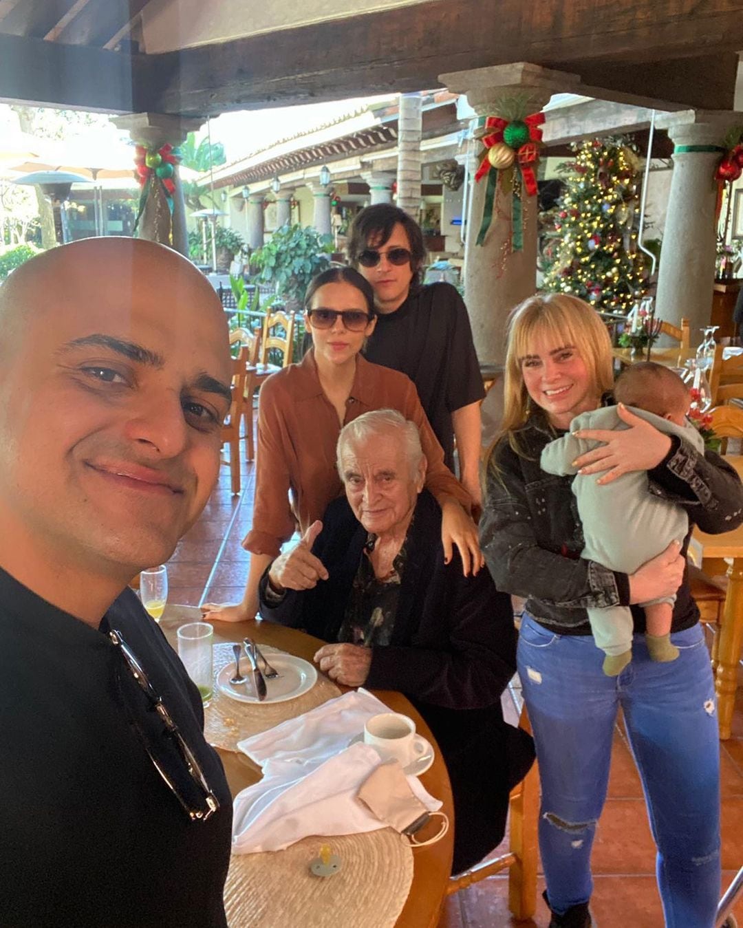 Fichis, Yuya, Siddhartha, Maribel Castañeda y Mar
