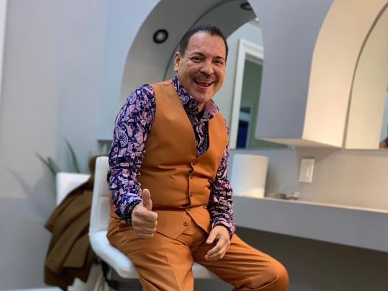 Julio Preciado, cantante.