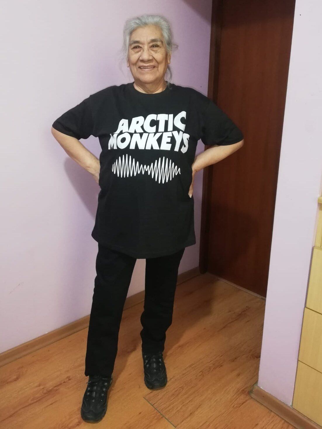 Celia, la fan número uno de los Arctic Monkeys