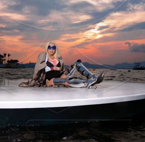 Laura Bozzo protagoniza portada de revista