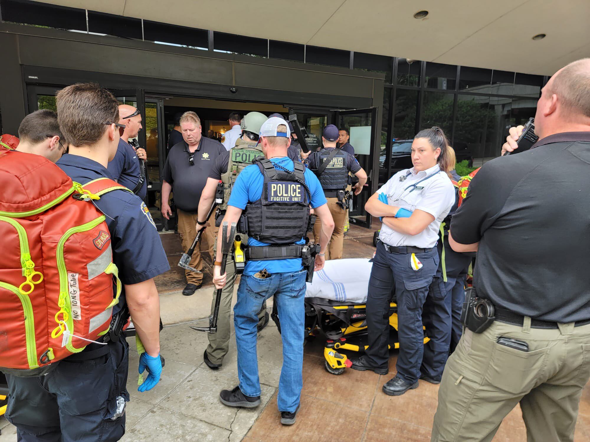 Tiroteo en hospital de Estados Unidos deja 5 muertos