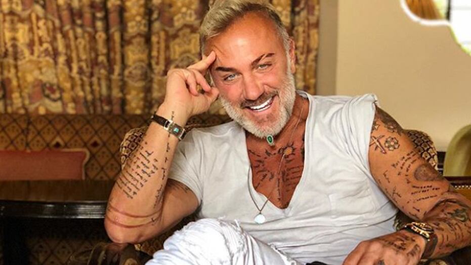 Gianluca Vacchi cambia de look en honor a su hija (VIDEO)