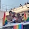 Kunno se cayó en plena Marcha LGBT de Monterrey y sólo hubo burlas (VIDEO)