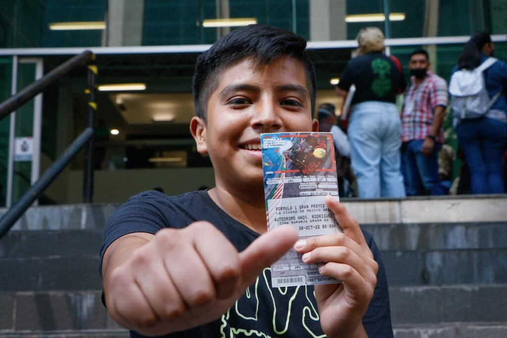 Niños a los que les regalaron boletos