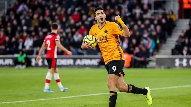 Jiménez celebra un gol con los Wolves
