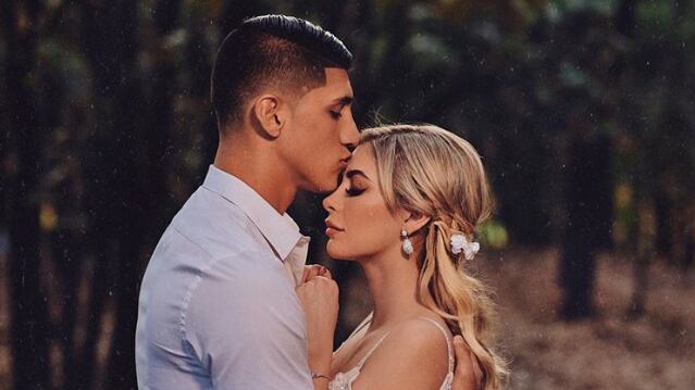 ¿Alan Pulido y su esposa, Ileana Salas se separan? Surgen rumores que lo indican