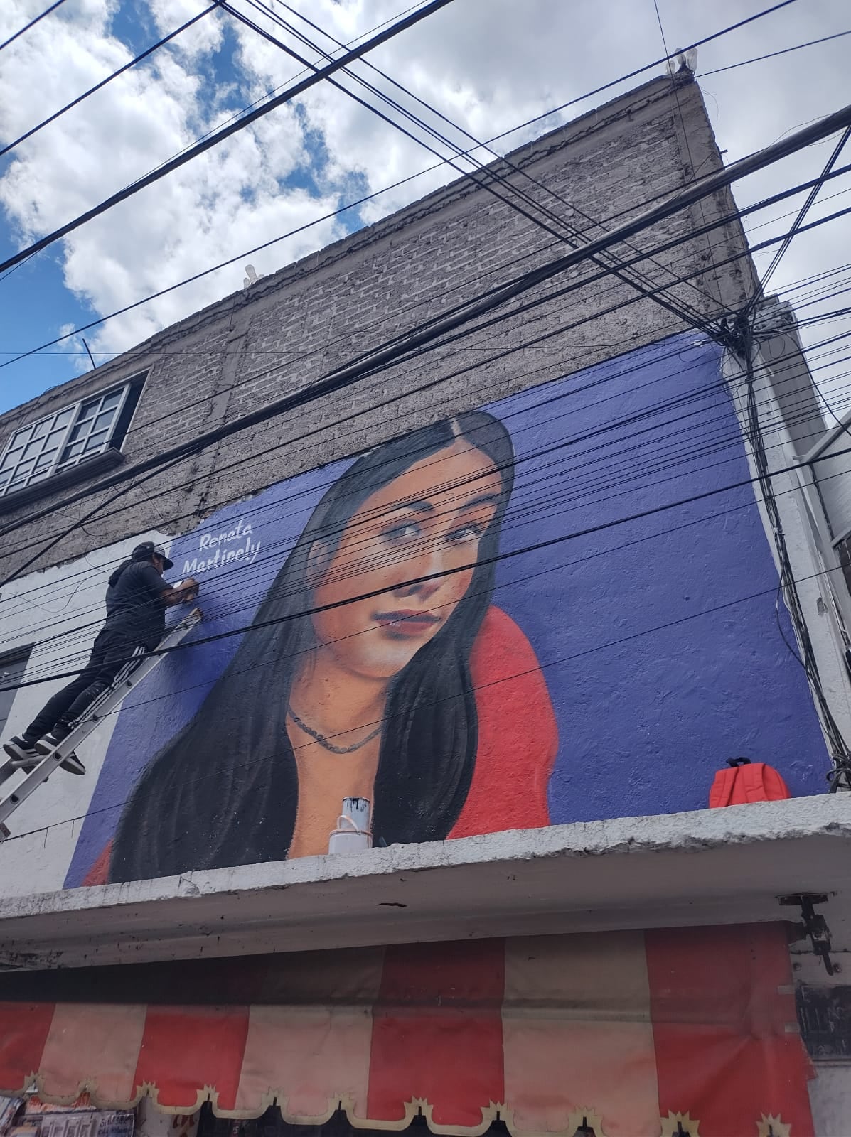 Realización del mural de Renata