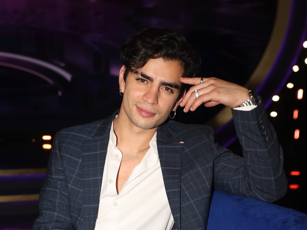 Aaron Mercury, creador de contenido.