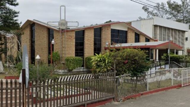 Así se veía por fuera la Parroquia Santa Cruz de Ciudad Madero, Tamaulipas, antes de desplomarse